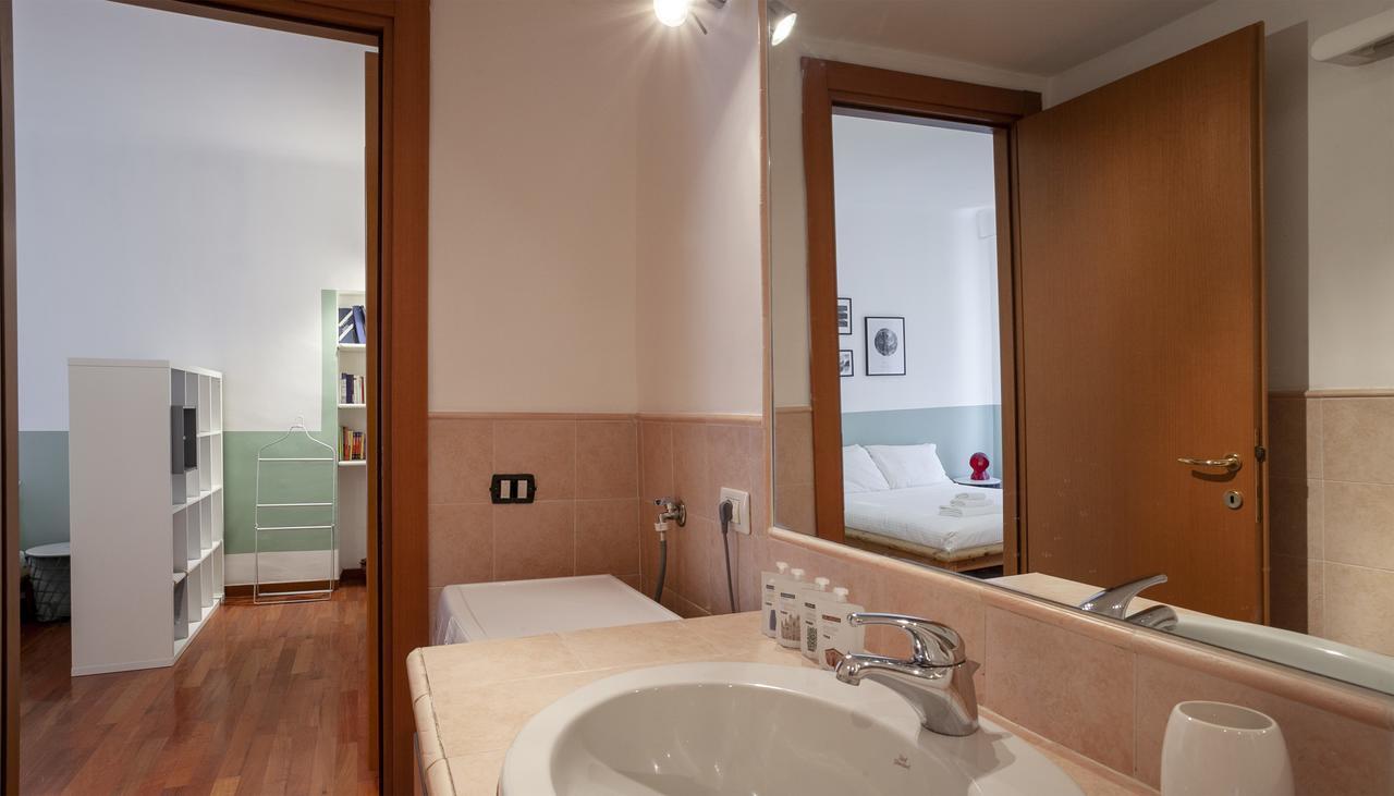 Italianway-Porta Ticinese 78 Apartment Milan Bagian luar foto