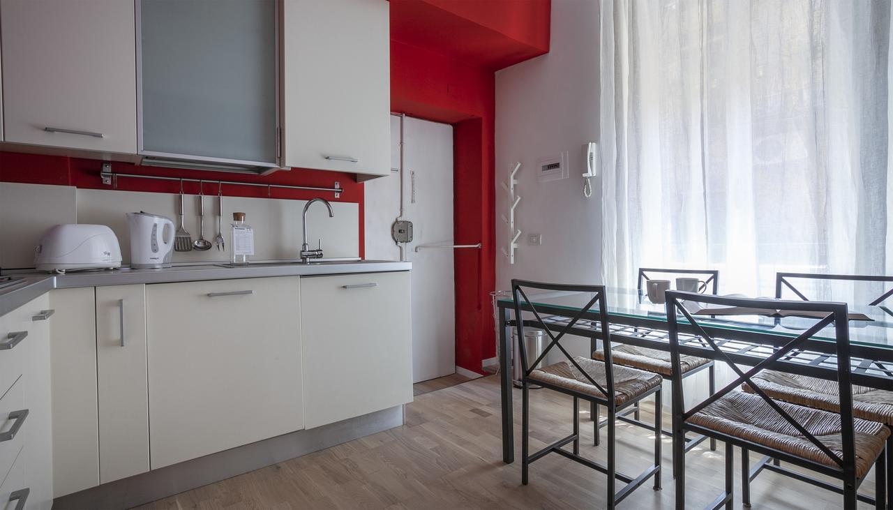 Italianway-Porta Ticinese 78 Apartment Milan Bagian luar foto
