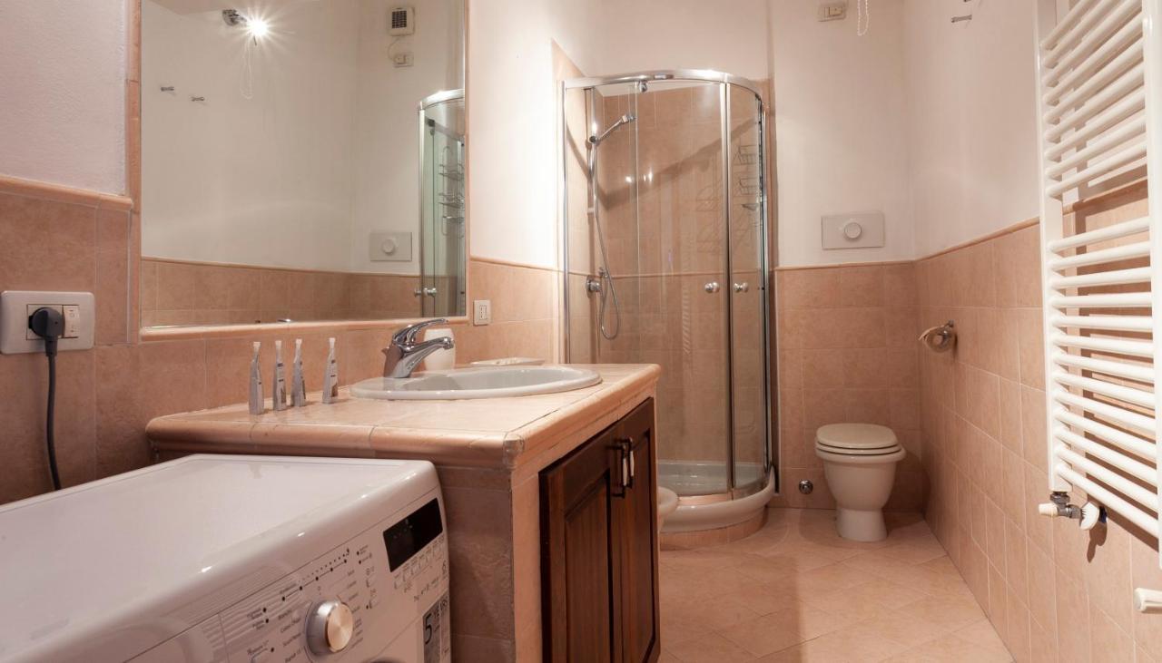 Italianway-Porta Ticinese 78 Apartment Milan Bagian luar foto